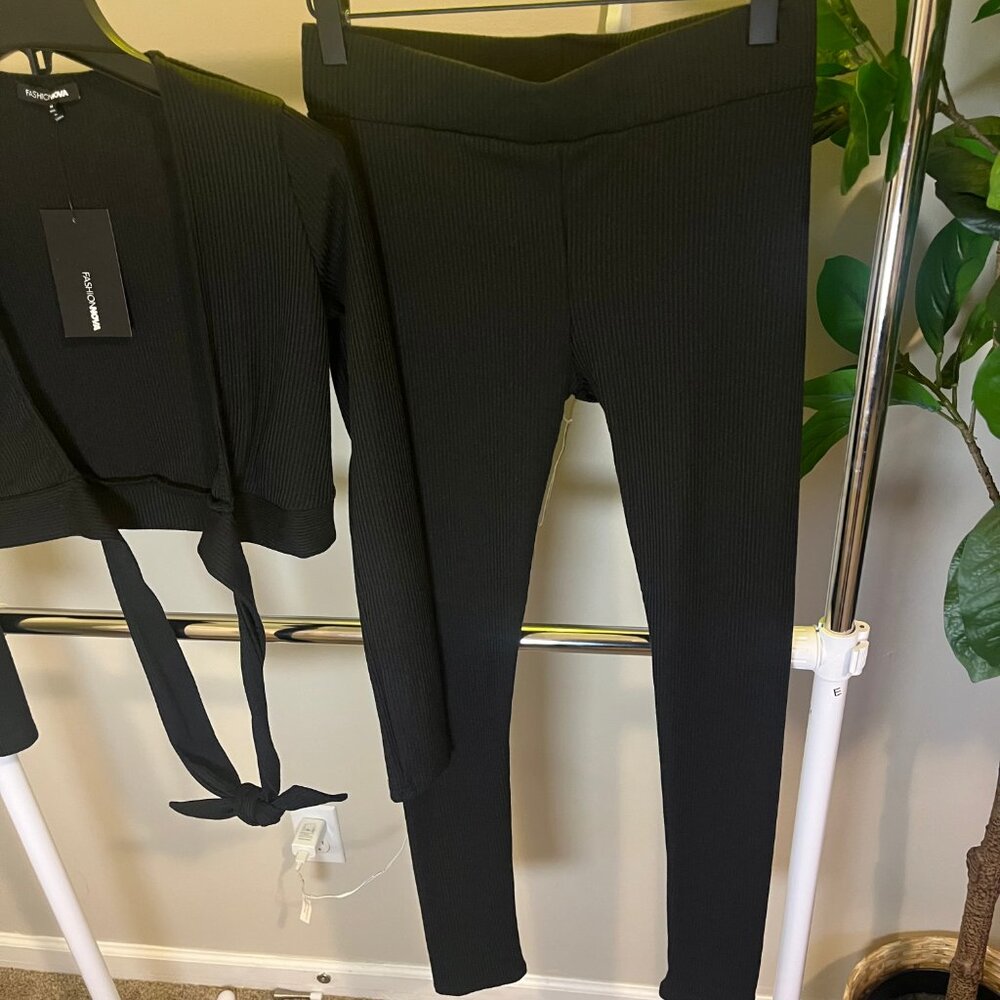 NEW Sexy Ribbed Matching Set (black) - Size Medium - Picture 5 of 11